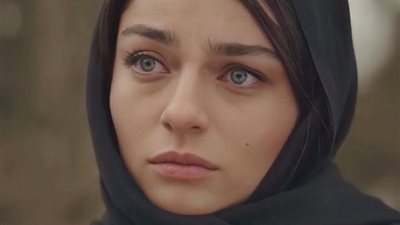 دمية بين اصابعه بقلم سهام صادق 