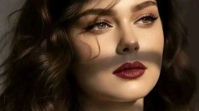 عقد طالبة بسبب الحقيقي