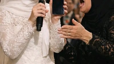  اختي صدمتني في وسط الفرح 