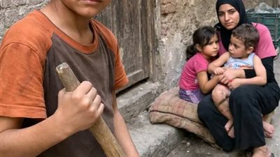 ام تخلت عن ابنائها فربيتهم اختهم ذات ال18 عاما وحدها