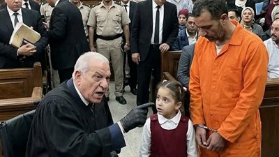 طفلة وقفت أمام القاضي المقعَد وقالت: أطلقوا أبي وسأجعلكم ترونه يمشي!