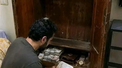 يوم توزيع الورث اللي سابه ابويا
