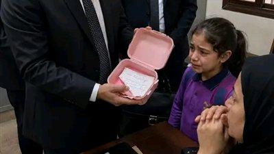 قصه بنتي بترجع من المدرسه كل يوم وهي جعانه من حكايات نور محمد