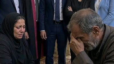 الأب الذي وصف أبناءه باللعڼة… عاد بعد 30 سنة ليطلب مساعدتهم فكانت الصدمة التي لم يتوقعها